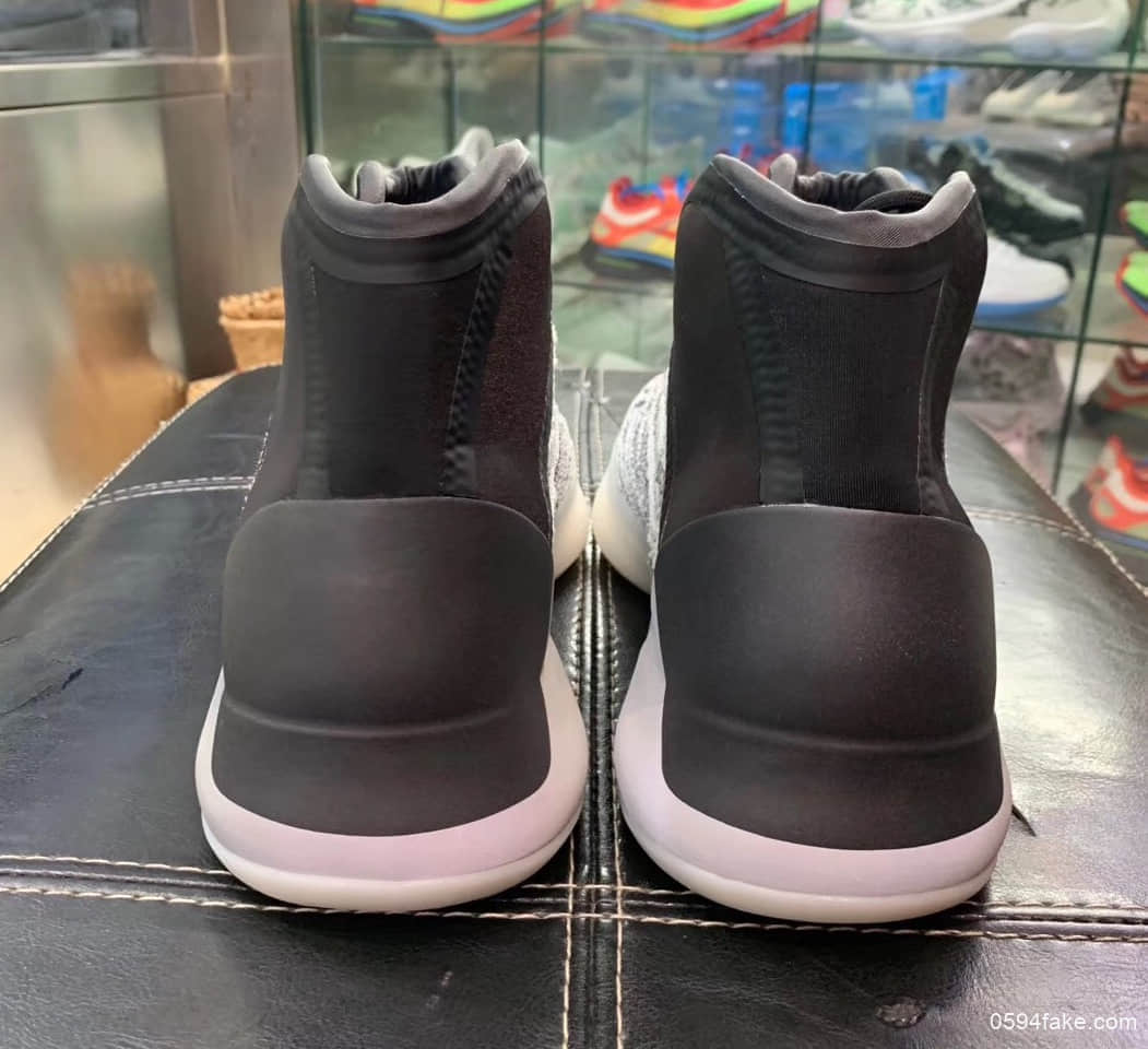 Yeezy系列第一双篮球鞋!Yeezy Basketball “Quantum”或将于2020年NBA全明星周末期间推出! 货号:EG1535