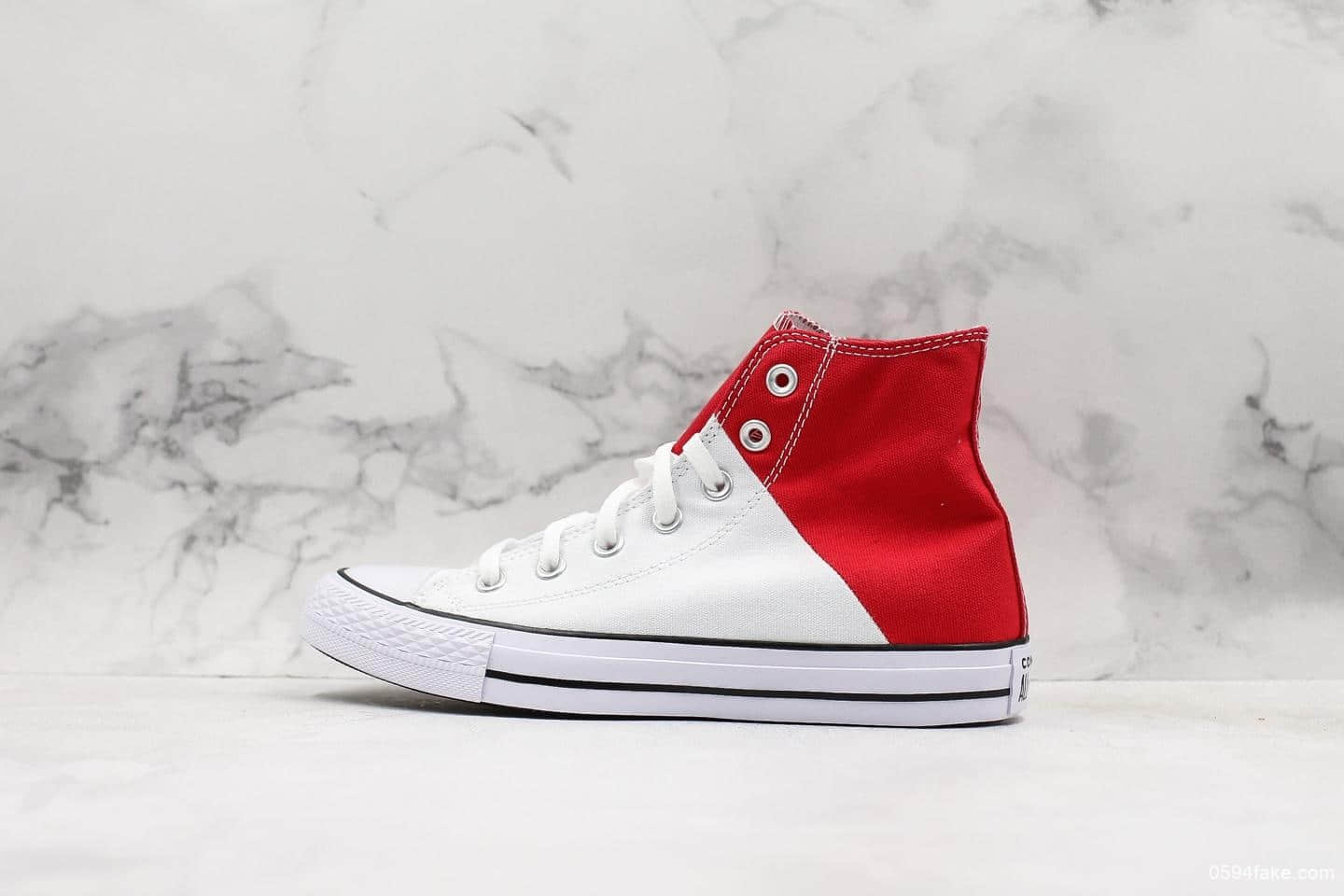 匡威Converse Chuck Taylor All Star情人节七夕来临经典新款红心拼接高帮帆布鞋 货号:563460F