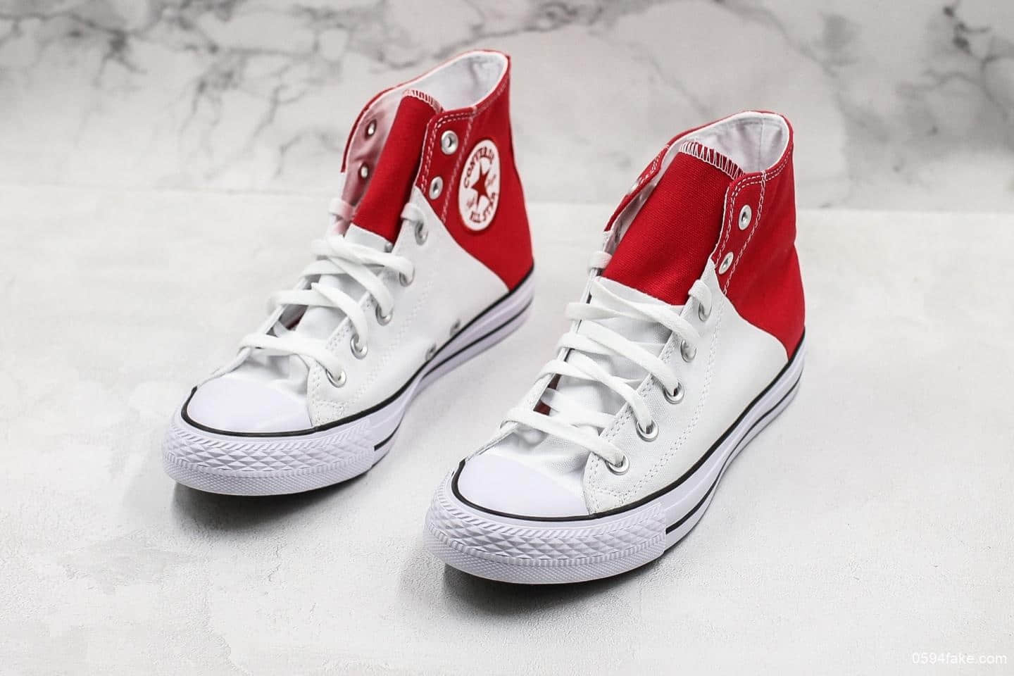 匡威Converse Chuck Taylor All Star情人节七夕来临经典新款红心拼接高帮帆布鞋 货号:563460F