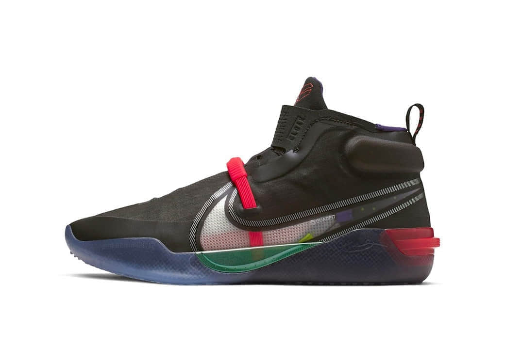 运用了AJ33的鞋带科技系统!Kobe全新战靴首次曝光!预计将在8月份中下旬发售!