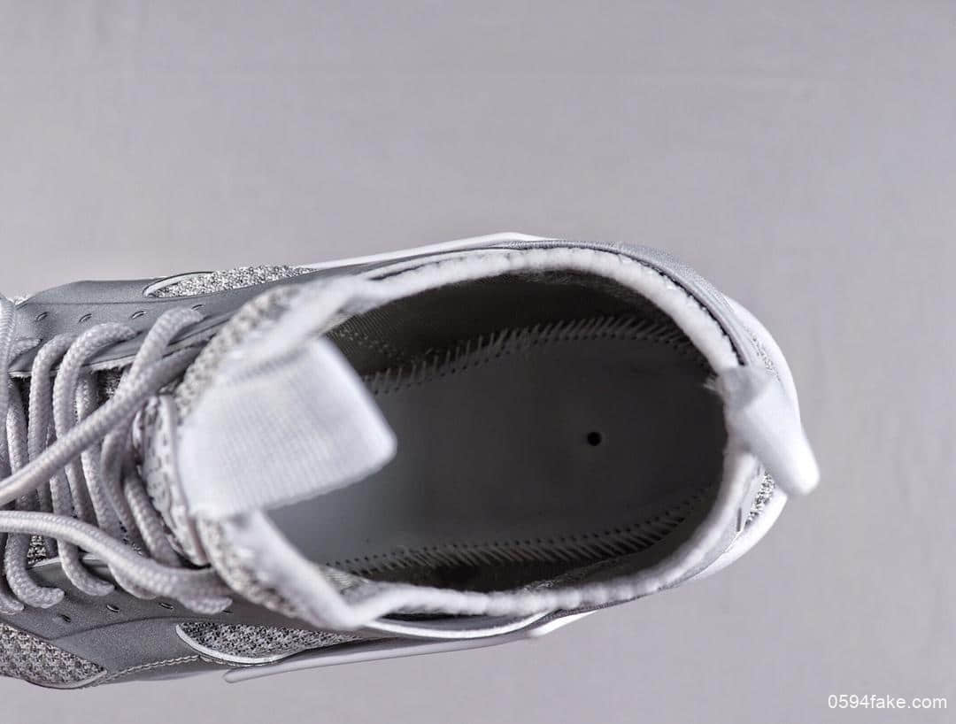 耐克Nike Air Huarache Ultra Suede ID公司级华莱士四代复古慢跑鞋满天星系列 货号:819685-168