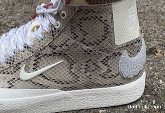 Soulland x Nike SB Blazer Mid释出上脚图!华丽蛇皮纹+独特Swoosh超nice!