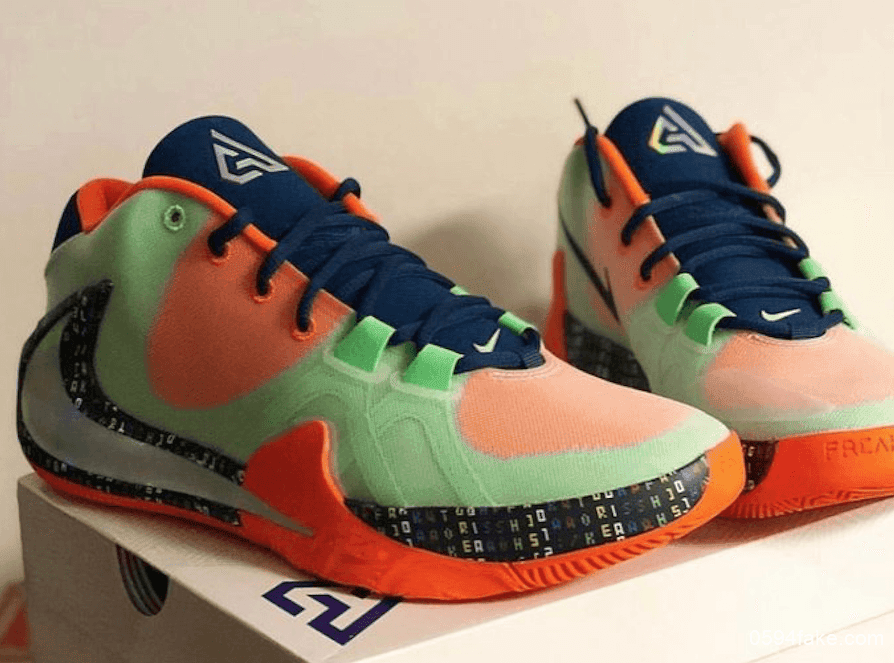 字母哥新款签名战靴镭射反钩!Nike Zoom Freak 1 “Skills Academy”曝光!