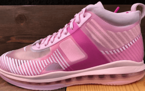 郁金香粉的色调也太少女了吧！John Elliott x Nike LeBron Icon“Tulip Pink”将于9月26日发售