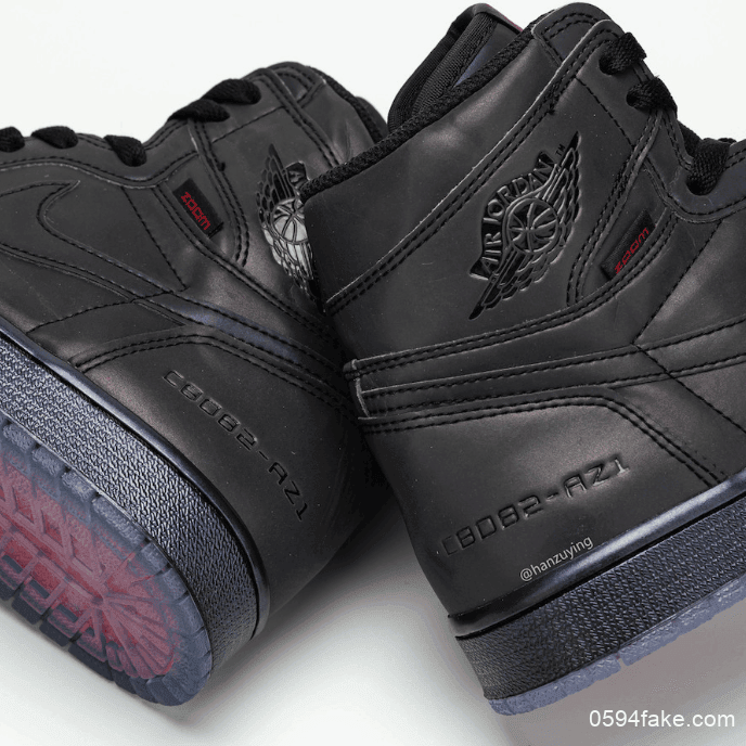 全身3M炫彩反光!这双AJ1绝了!上脚图释出惊艳众人! 货号:BV0006-900