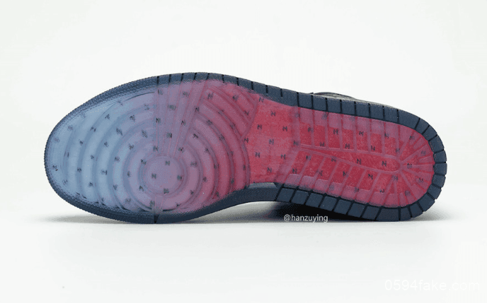 全身3M炫彩反光!这双AJ1绝了!上脚图释出惊艳众人! 货号:BV0006-900