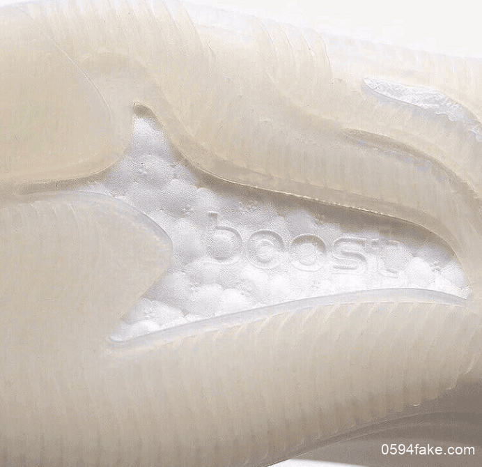 侃爷路透图中的adidas Yeezy Boost 350 V3新配色“Alien”或将发售!