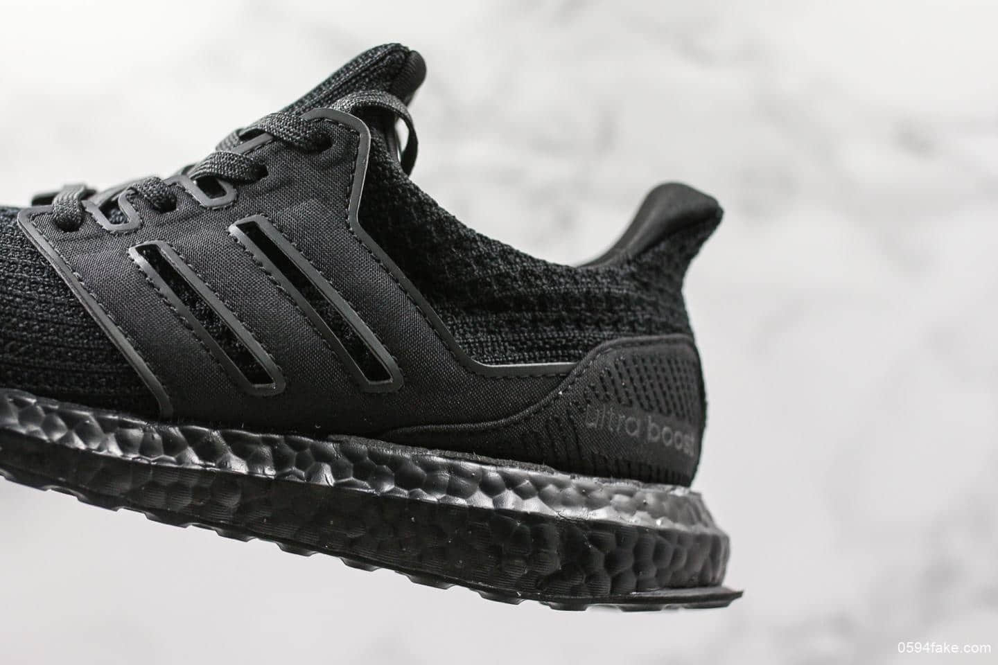 阿迪达斯Adidas Ultra Boost 4.0纯原版本2019年秋季全新配色巴斯夫爆米花颗粒大底运动编织鞋面休闲运动鞋 货号:EH1420