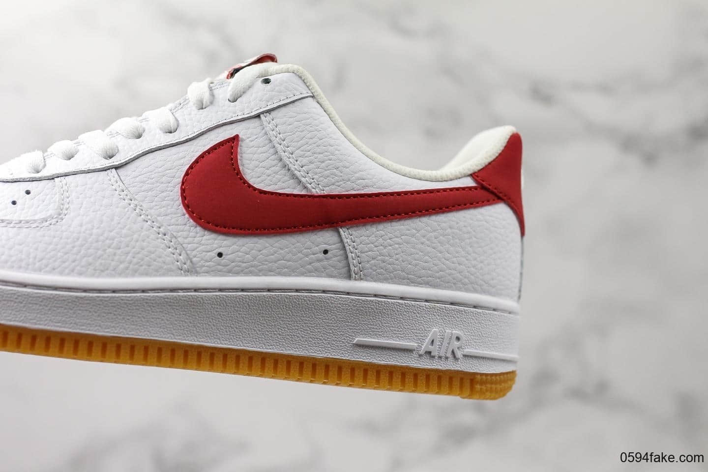 耐克Nike Air Force 1 '07 Low White Gum Blue Void公司级版本海外限定配色白红内置全掌air sole气垫硬质牛剖层移膜革 货号:CI0057-101