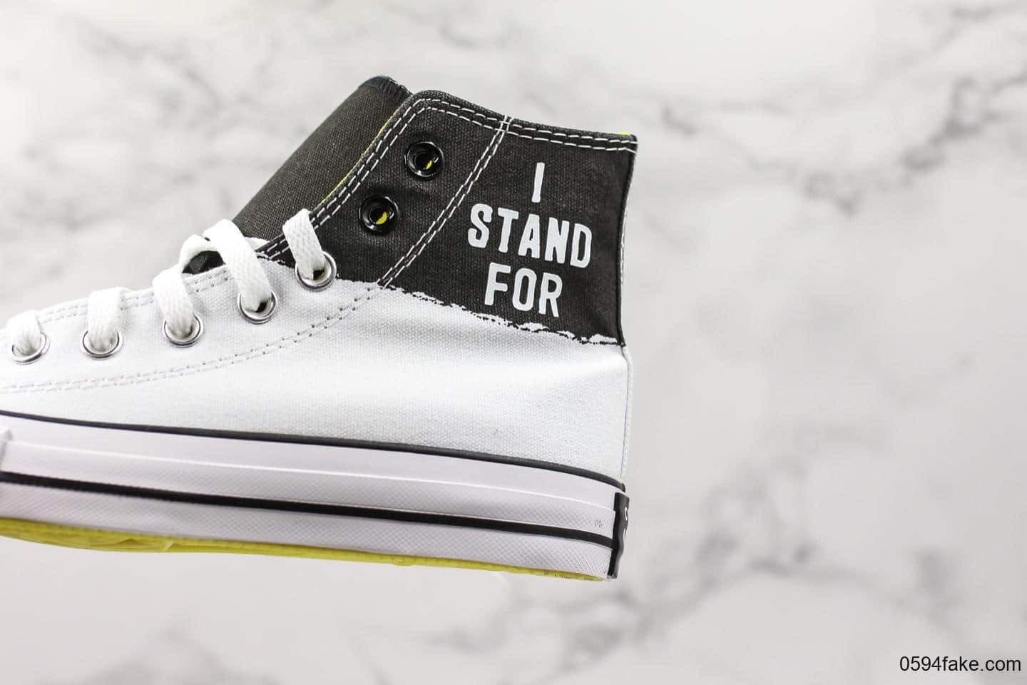 匡威Converse Chuck Taylor All Star I Stand For High White Black Fresh Yellow真标硫化版本明星黑白拼接帆布鞋 货号:165710C