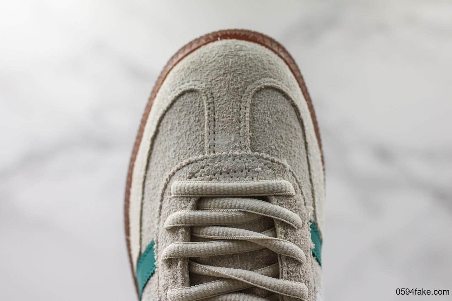 阿迪达斯Adidas Originals Handball Spezial复古休闲板鞋全鞋采用进口头层猪八制作牛筋耐磨大底 货号:DB3570