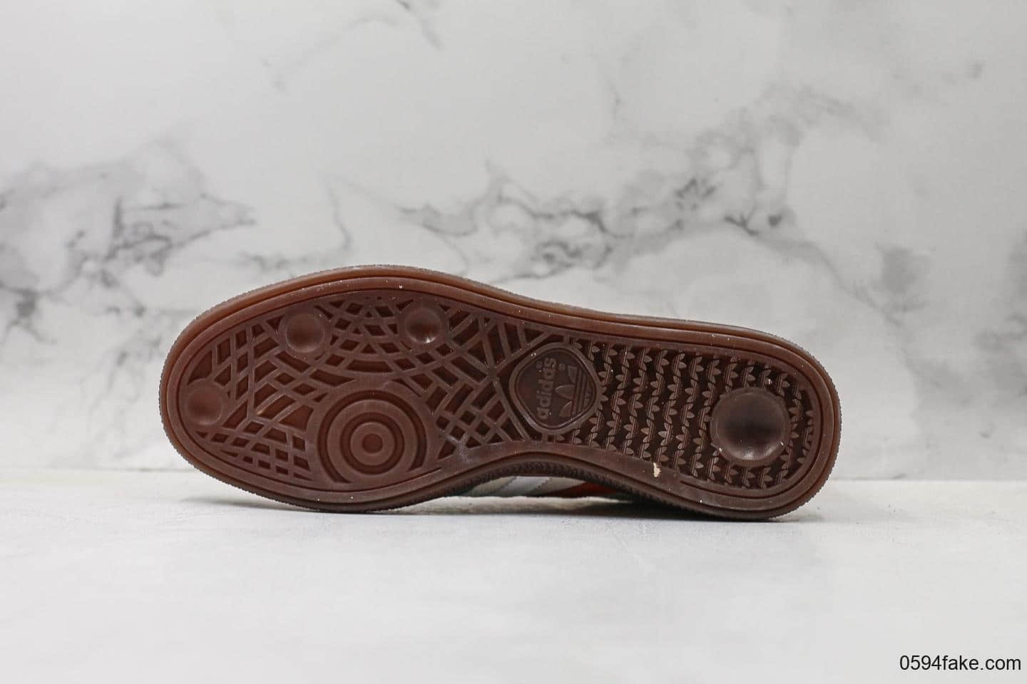 阿迪达斯Adidas Originals Handball Spezial复古休闲板鞋全鞋采用进口头层猪八制作牛筋耐磨大底 货号:DB3570