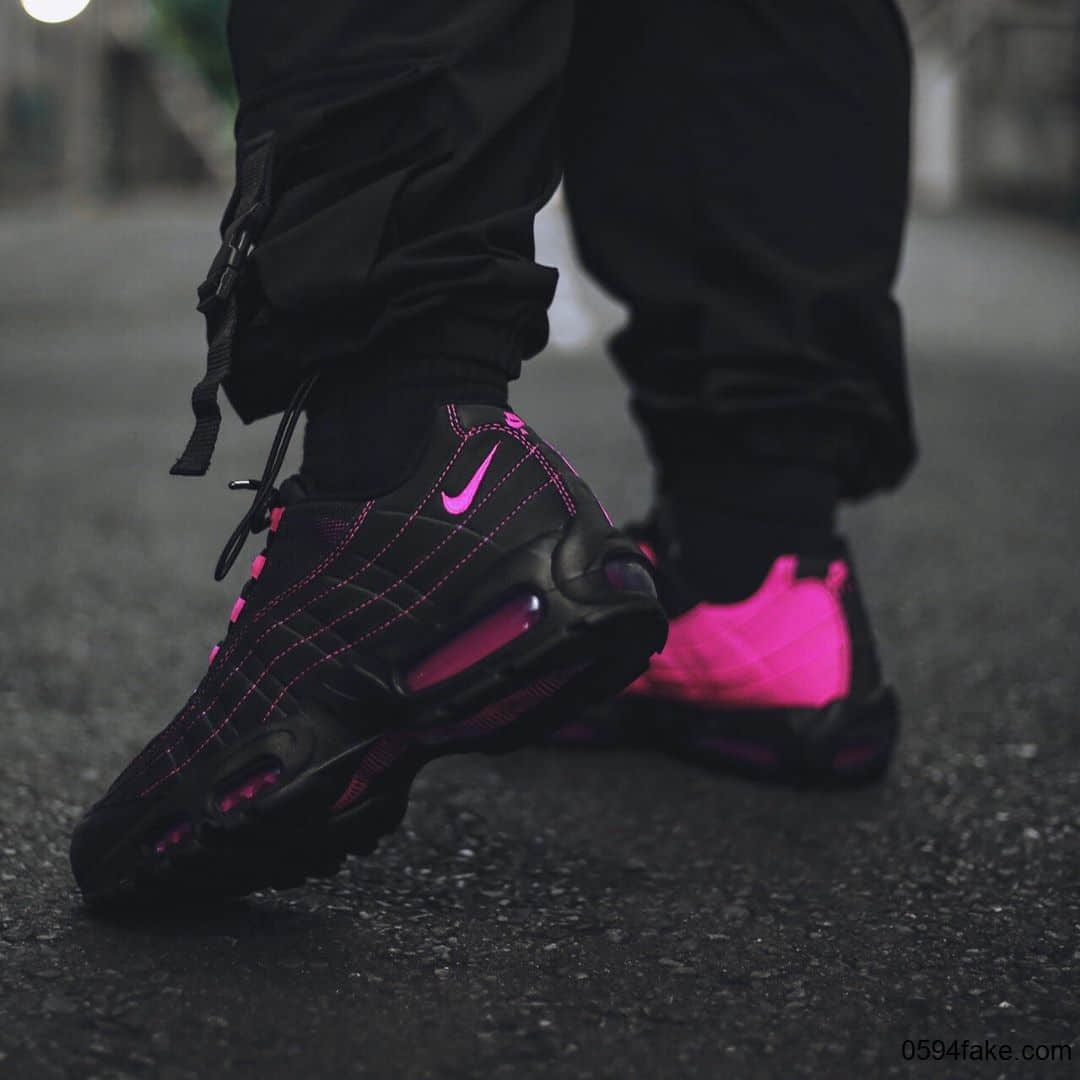 阴阳黑粉色!这双Air Max 95吸睛效果十足! 货号:CU1930-066