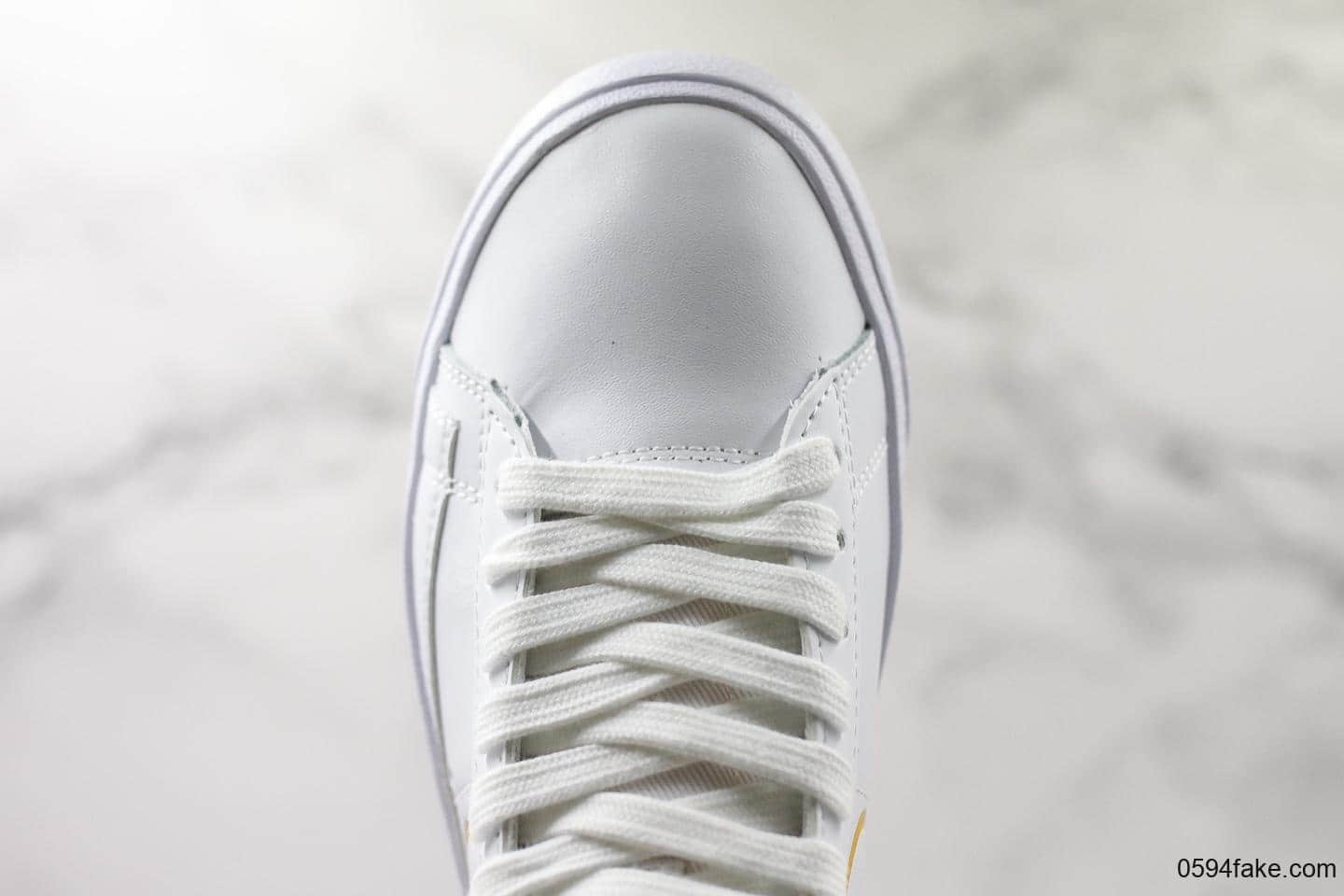 耐克Nike W Blazer Mid ‘77 Vntg WE Suede公司级高帮开拓者彩白黄镭射鞋垫搭配后跟like Zoom Air气垫 货号:CJ3643-100