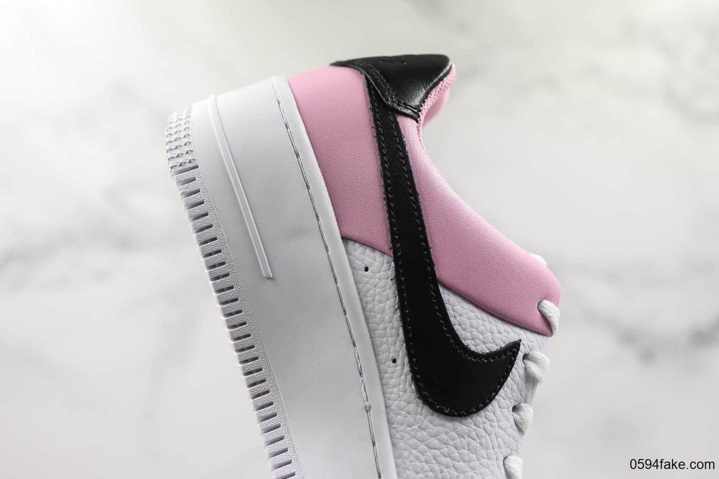 耐克Nike Air Force 1 SAGE LOW LX空军低帮轻量化厚底板鞋纯原版本二次MD组合橡胶+内置气垫 货号：AR5339-102