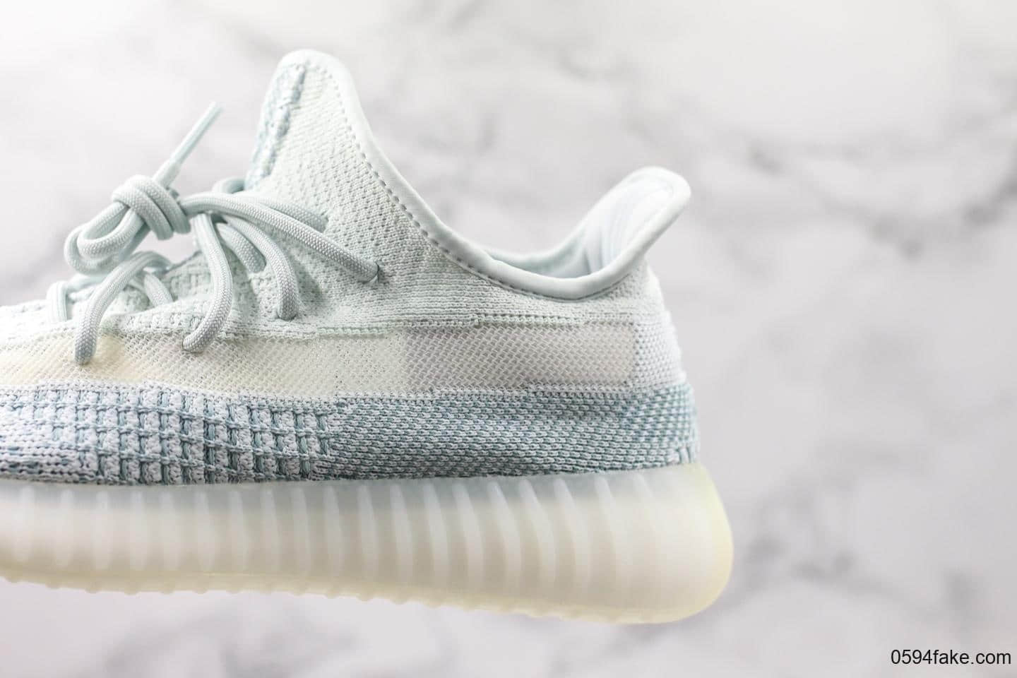 阿迪达斯adidas YEEZY BOOST 350 V2 Cloud White镂空云白新冰蓝2.0配色OG纯原版本原厂大底原厂巴斯夫满钉颗粒 货号:FW3043