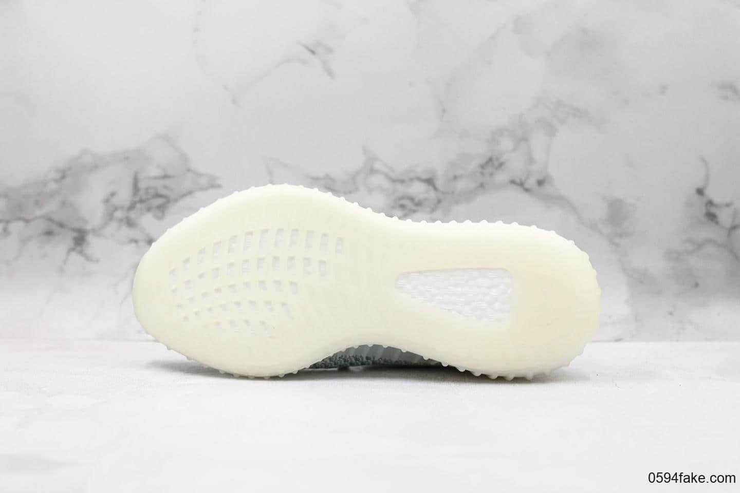 阿迪达斯adidas YEEZY BOOST 350 V2 Cloud White镂空云白新冰蓝2.0配色OG纯原版本原厂大底原厂巴斯夫满钉颗粒 货号:FW3043