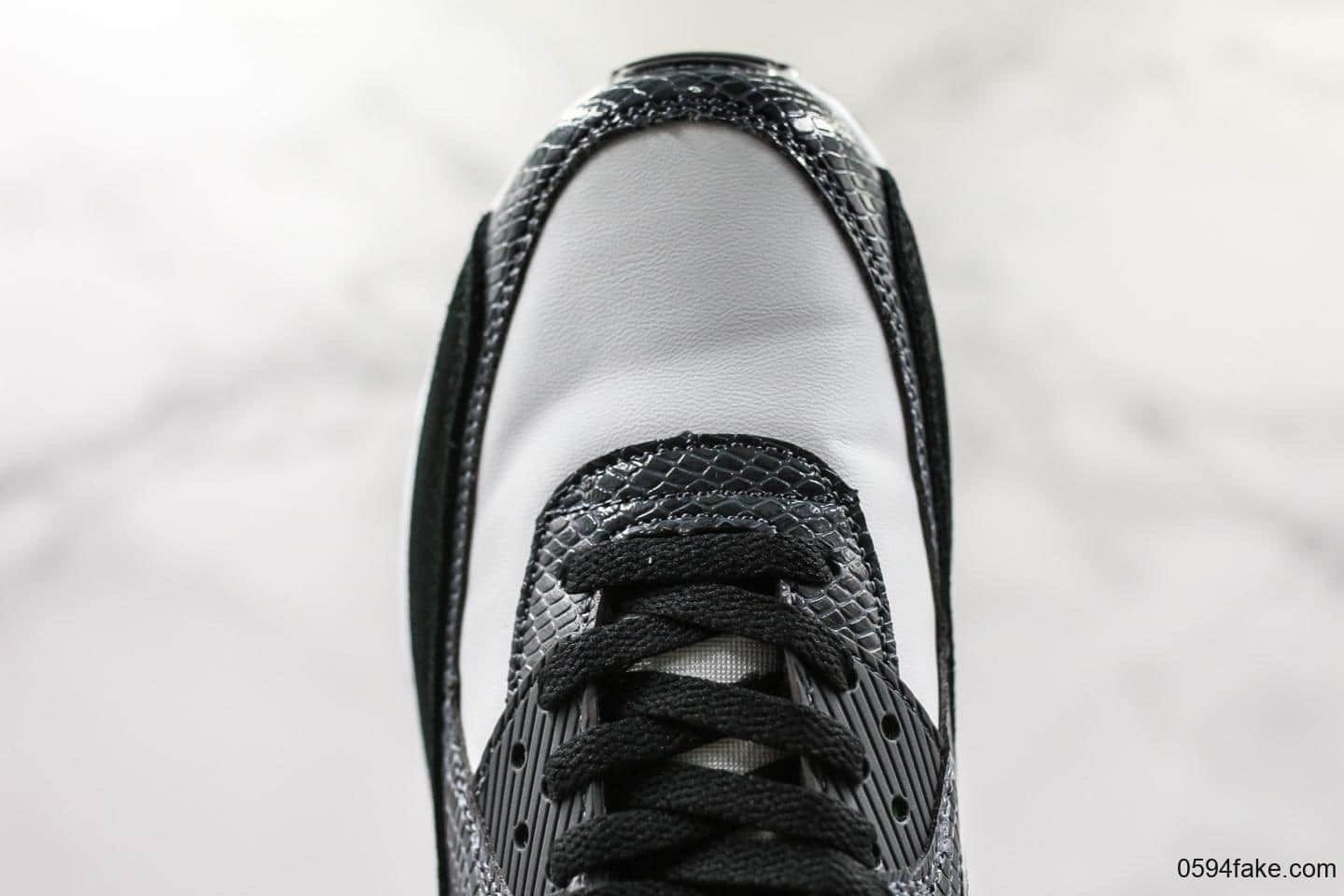 耐克Nike AIR MAX 90公司级版本MAX 90系列经典增高复古小气垫运动跑鞋 货号：CD0916-100