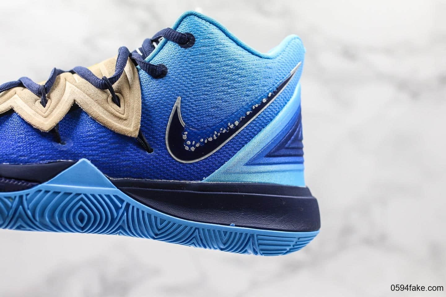 耐克Nike Kyrie 5 SBSP官方同步新品纯原版本欧文5代官方限定配色透气针织织布全新实战缓震大底实战欧文篮球鞋 货号:CI9961-400