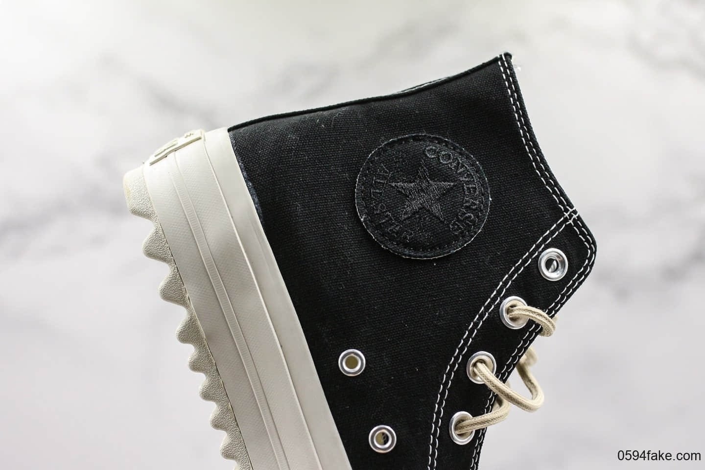 匡威Converse Womens Chuck Taylor All Star Lift Ripple Ox黑白厚底波纹男女款高帮板鞋公司级 货号:559857C