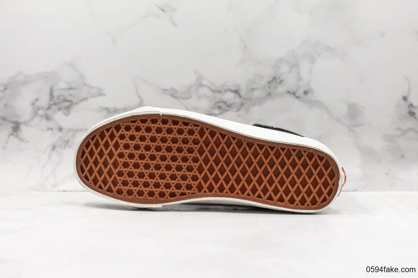 万斯Vans Vault OG SK8-Hi LX安纳海姆高帮板鞋黑蓝条公司级带半码 正确翘头鸟嘴贴合弧度硫化1:1 货号:VN0A45JLVQP