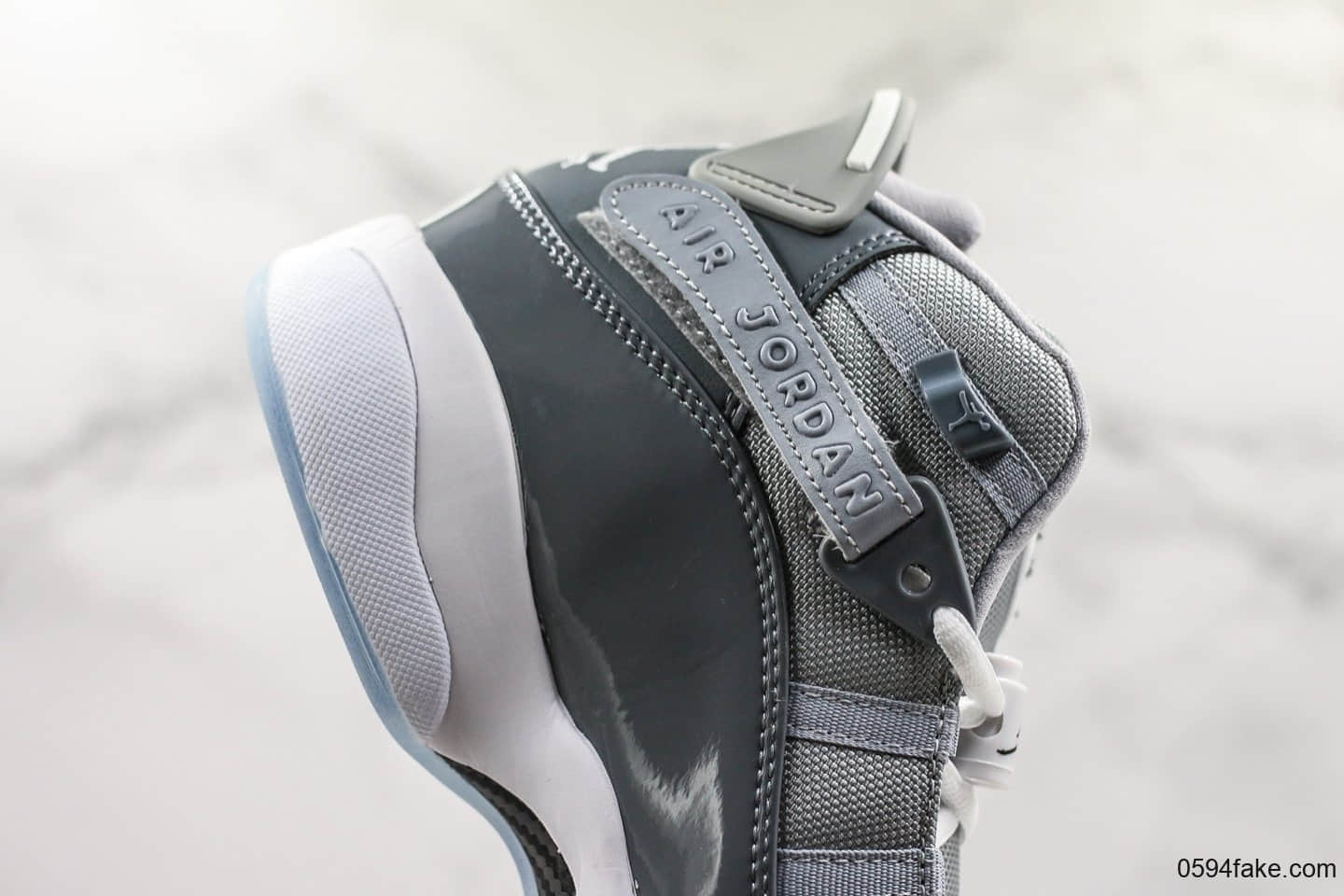 乔丹Air Jordan 6 Rings六冠王AJ6水泥灰纯原带半码 乔丹六代实战篮球鞋原厂碳纤维中底原装真猫眼 货号:322992-015