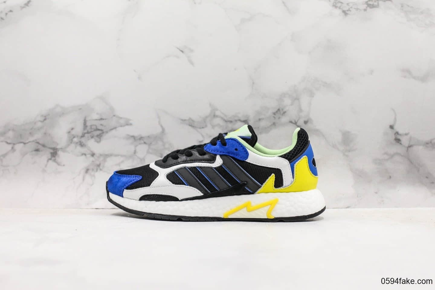 阿迪达斯Adidas Tresc Run Boost火焰爆米花跑鞋网布搭配麂皮拼接打造鞋面全掌Boost科技 货号:FV4710