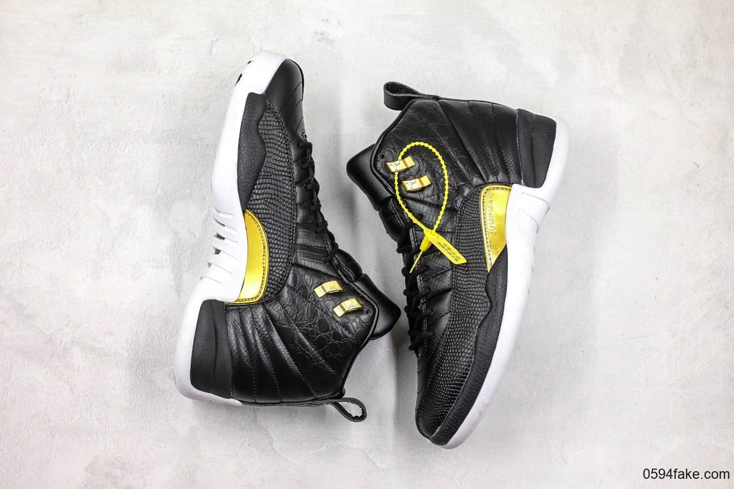 乔丹Air Jordan 12 “Midnight Black”黑金蛇纹OG纯原带半码实战篮球鞋 货号:AO6068-007