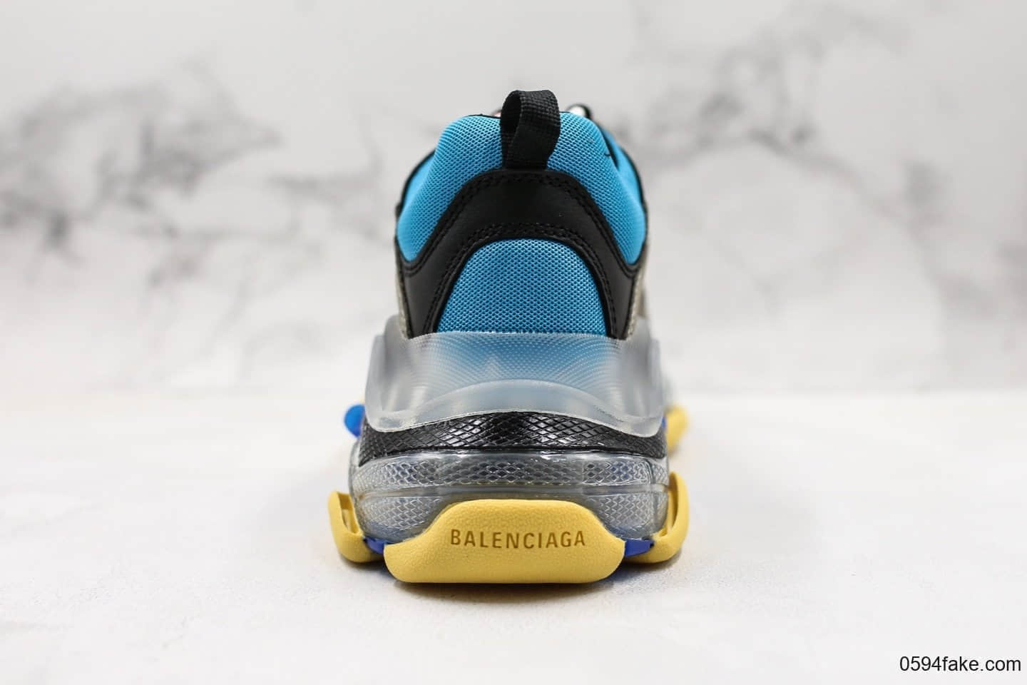 巴黎世家Balenciaga Triple S官方新款发售气垫版本原版一致Balenciaga大底LOGO立体感十足原厂皮料水洗做旧