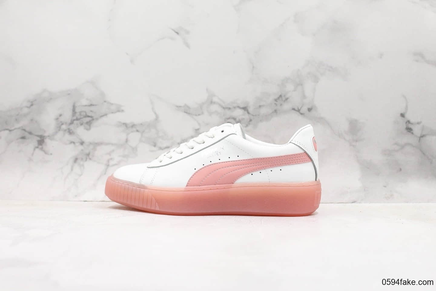 彪马Puma Basket Platform Velour Suede蕾哈娜二代厚底松糕鞋果冻休闲板鞋白粉色纯原优质头层牛皮革 货号:372934