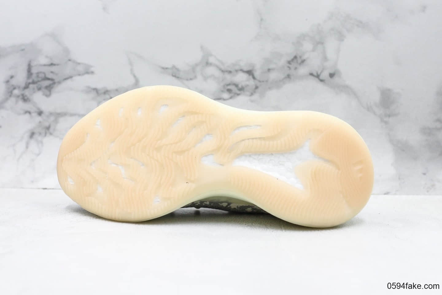 阿迪达斯adidas Yeezy Boost 350 V3 “Alien”侃爷联名限定椰子V3外星人雪花斑点OG纯原原楦开发同源同材 货号:FV3260