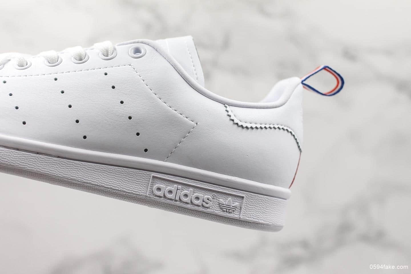 阿迪达斯Adidas Stan Smith法国限定史密斯纯原版本彩旗尾软头层荔枝纹全新配色休闲百搭小白鞋 货号:BD7433