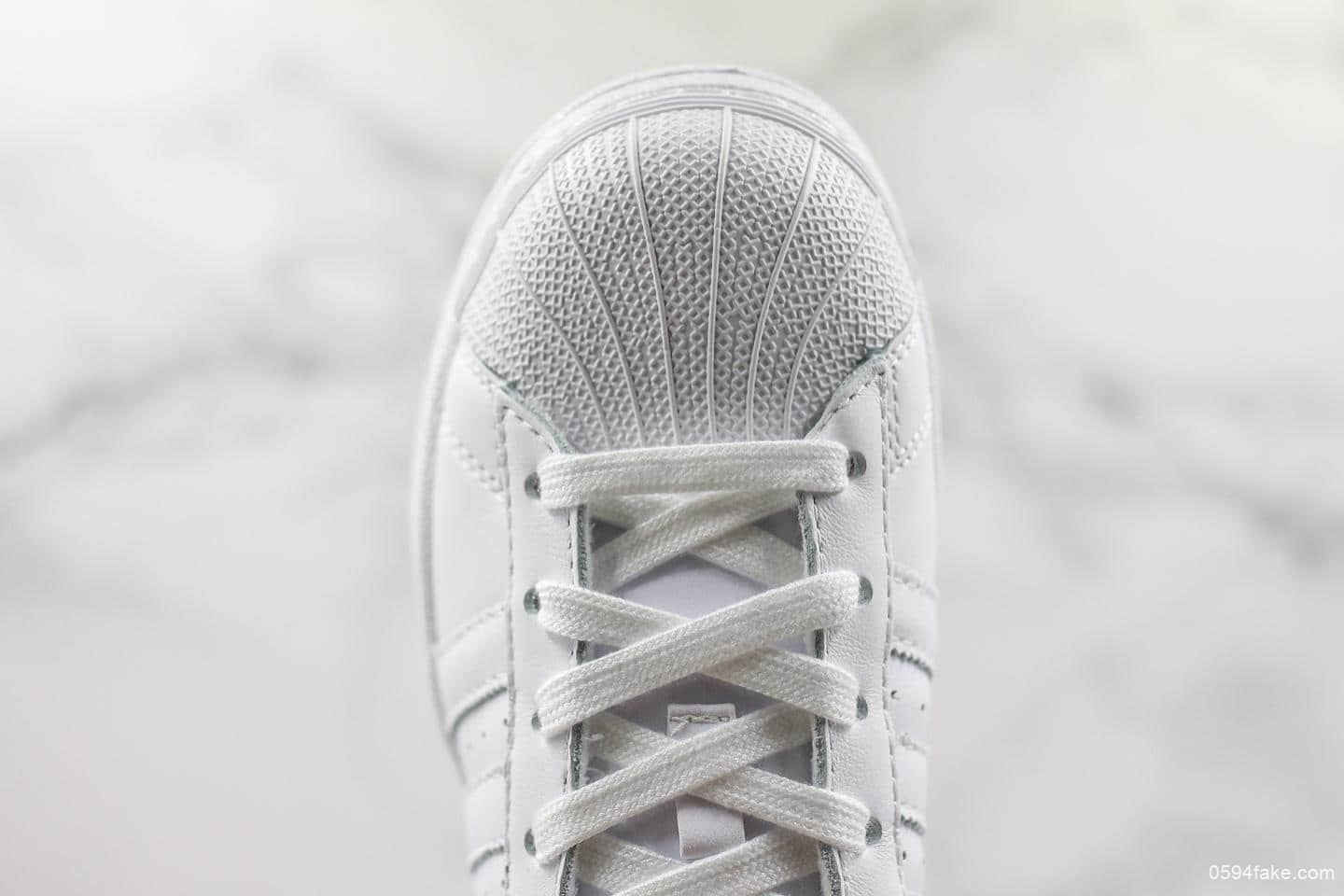 阿迪达斯Adidas SUPERSTAR纯原版本三叶草贝壳头法国限定配色休闲百搭板鞋原厂楦头打造 货号:CG6688