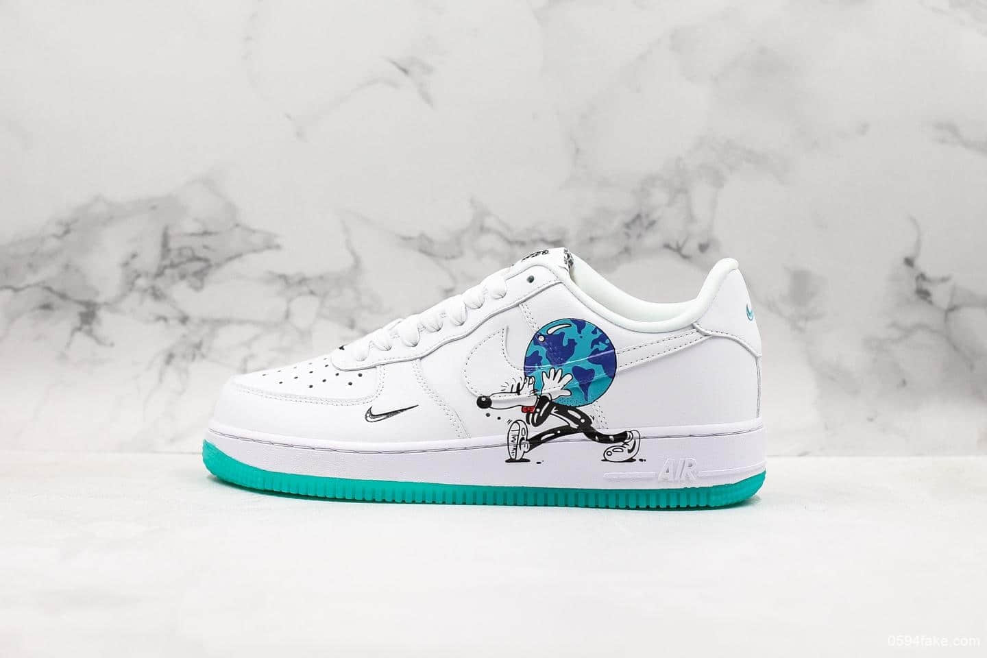 耐克Nike Air Force 1 Earth Day Pack地球日白绿蓝鸳鸯底休闲运动板鞋公司级版本原盒原材正确双色果冻底 货号：CI5545-100