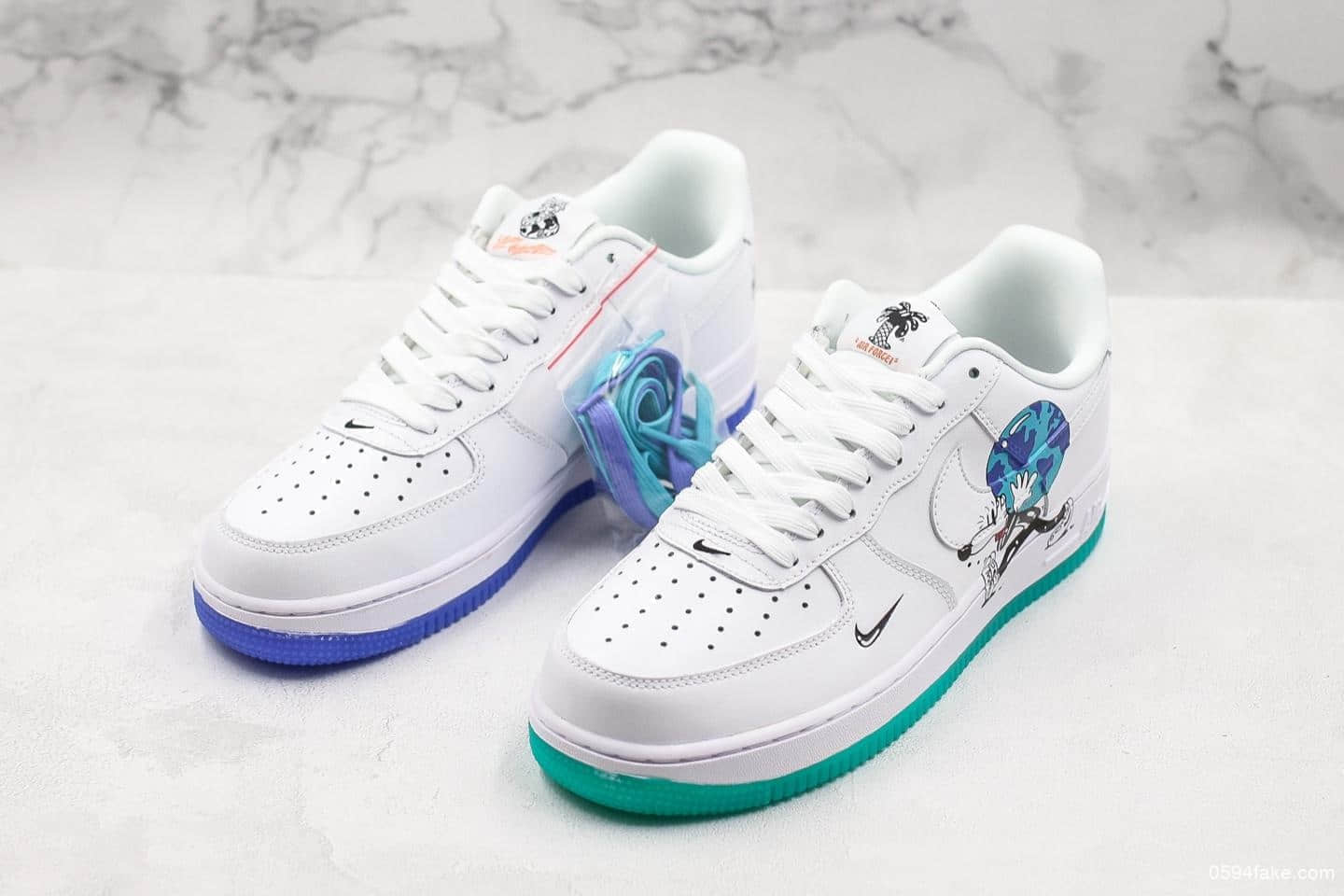 耐克Nike Air Force 1 Earth Day Pack地球日白绿蓝鸳鸯底休闲运动板鞋公司级版本原盒原材正确双色果冻底 货号：CI5545-100