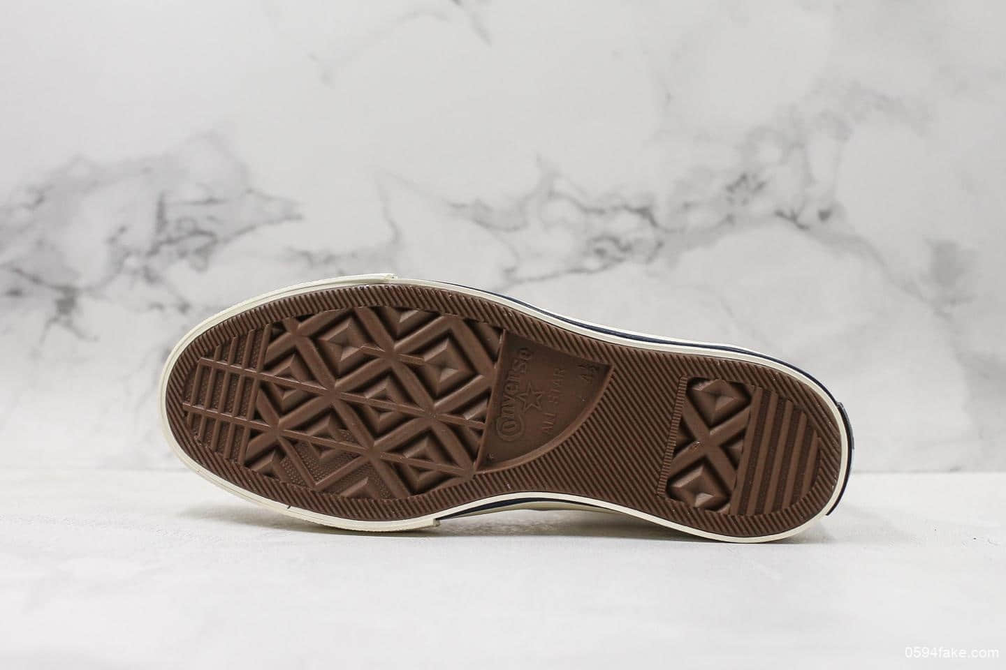 匡威Converse Chuck Taylor All Star 1970 Give Me A Group High复古三星标经典高帮休闲硫化板鞋帆布白红打叉X图案 货号:162056C