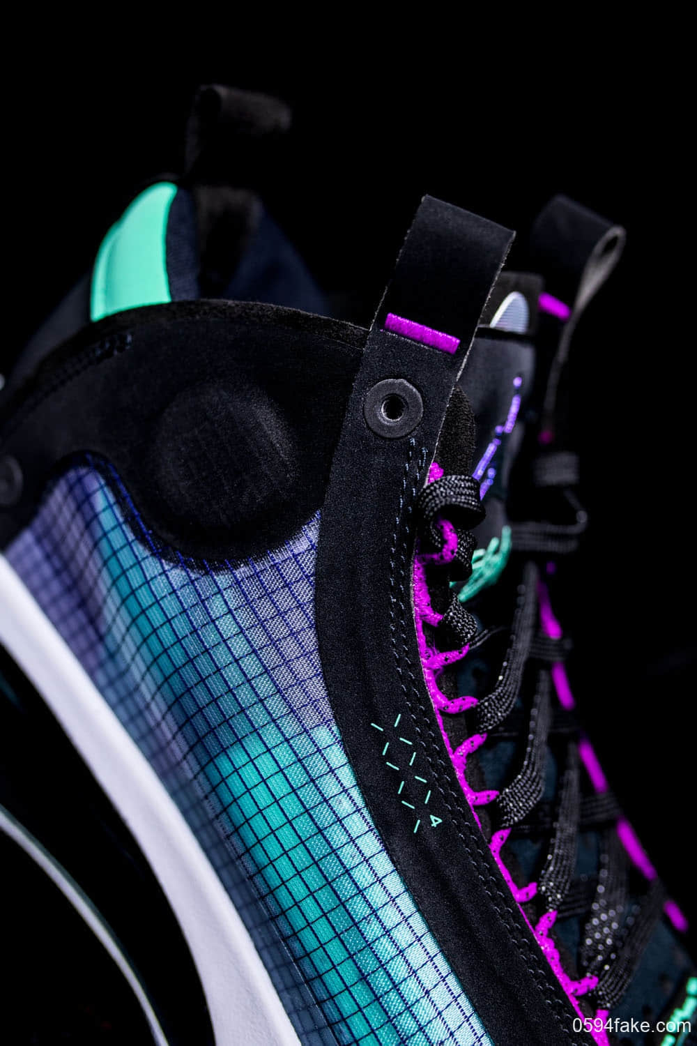 Air Jordan 34强势来袭!绝对让你赞叹不已!首发配色“Blue Void”将于9月25日发售!千万不要错过! 货号:AR3230-400