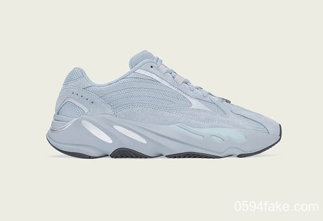 Yeezy Boost 700 V2 “Hospital Blue”官图曝光!雾霾蓝配色清新柔和!
