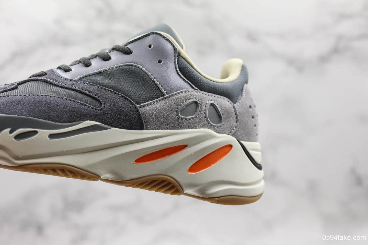 阿迪达斯Adidas Yeezy 700 V2 Tephra纯原巴斯夫版本磁铁配色原纸板原楦开发进口3M反光材质椰子复古老爹鞋 货号:FV9922