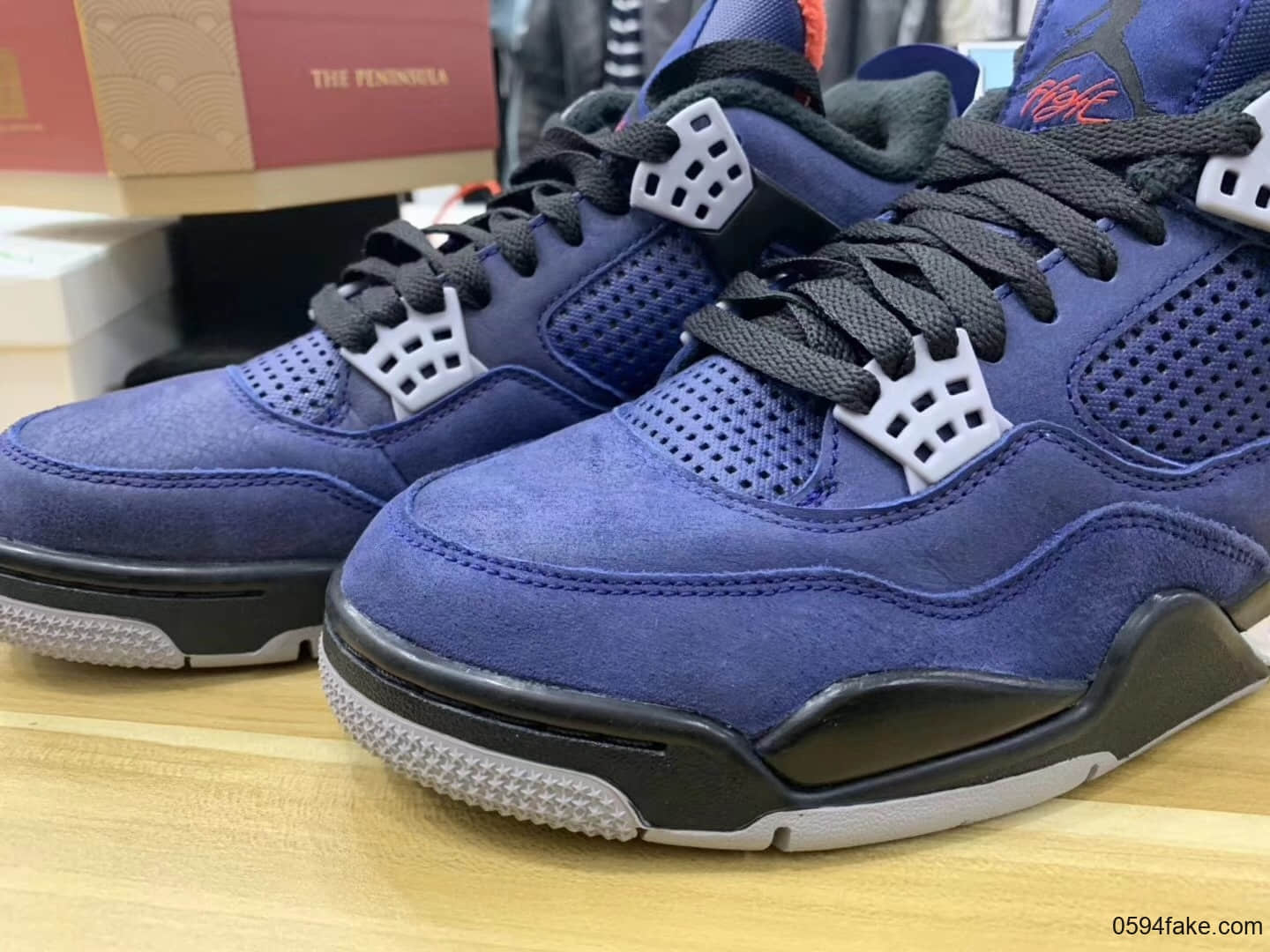 羊毛衬里温暖过冬天!Air Jordan 4 WNTR“Loyal Blue”将与12月2日发售! 货号:CQ9597-401