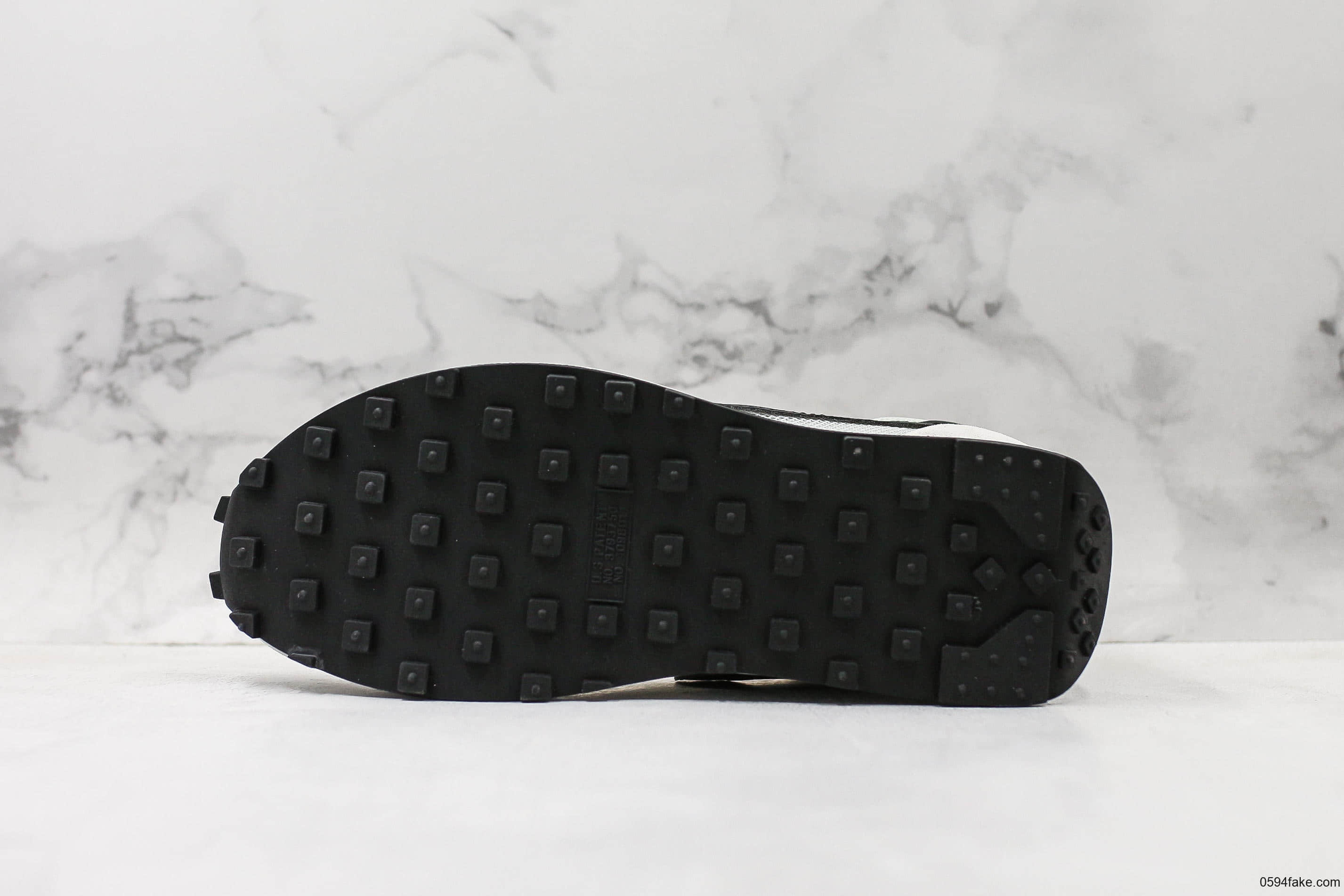 耐克Nike Air Tailwind 79 Betrue公司级华夫系列骄傲月限定1979周年顺风华夫复古休闲慢跑鞋 货号：487754-100