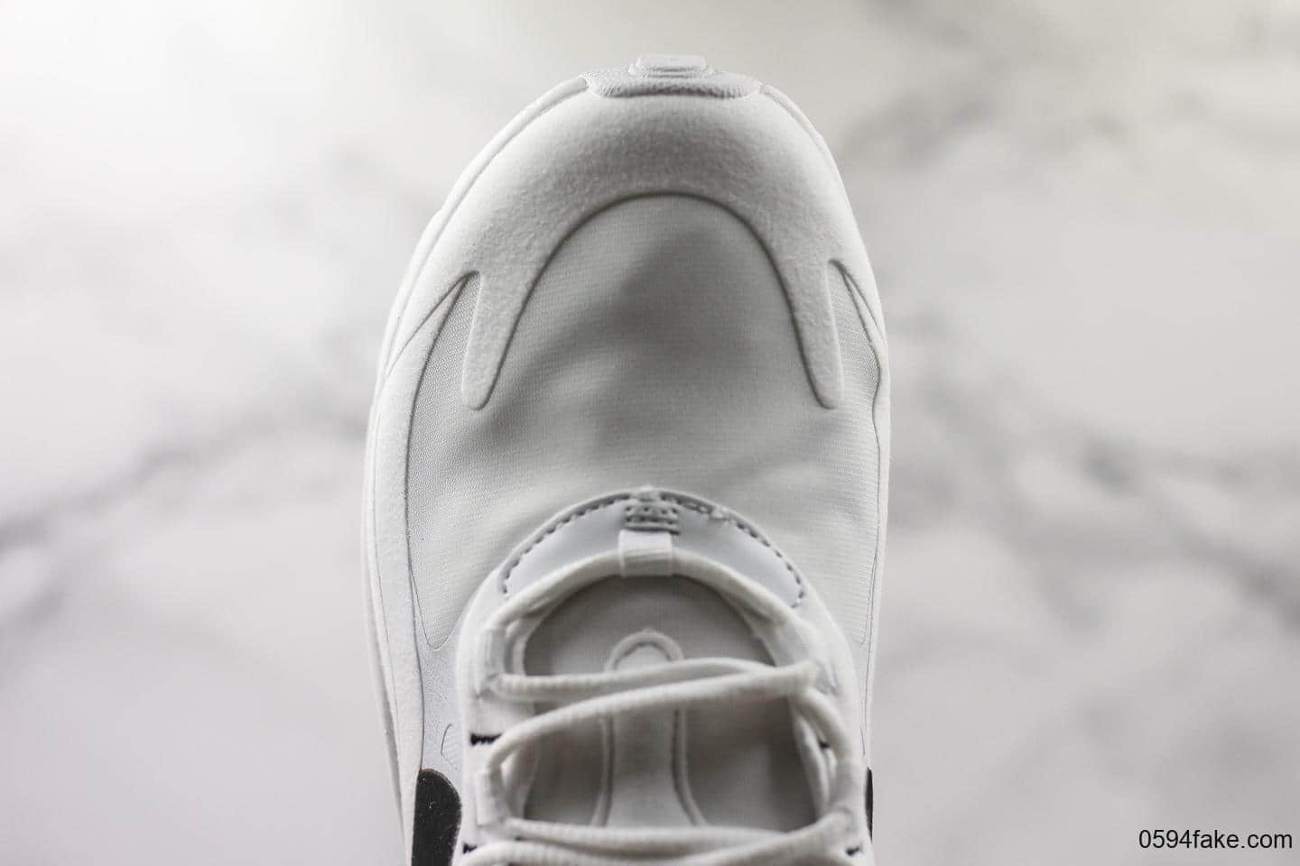 耐克Nike React Air Max 270纯原版本瑞亚后半掌气垫百搭运动慢跑鞋贱猫联名款 货号：AQ9087-101