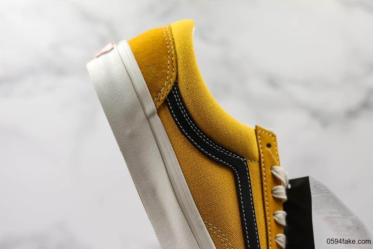 万斯Vault OG Style 36 LX真标硫化版本全新配色黑黄小头高端支线情侣滑板鞋 货号:VN0A4BVEVZ6