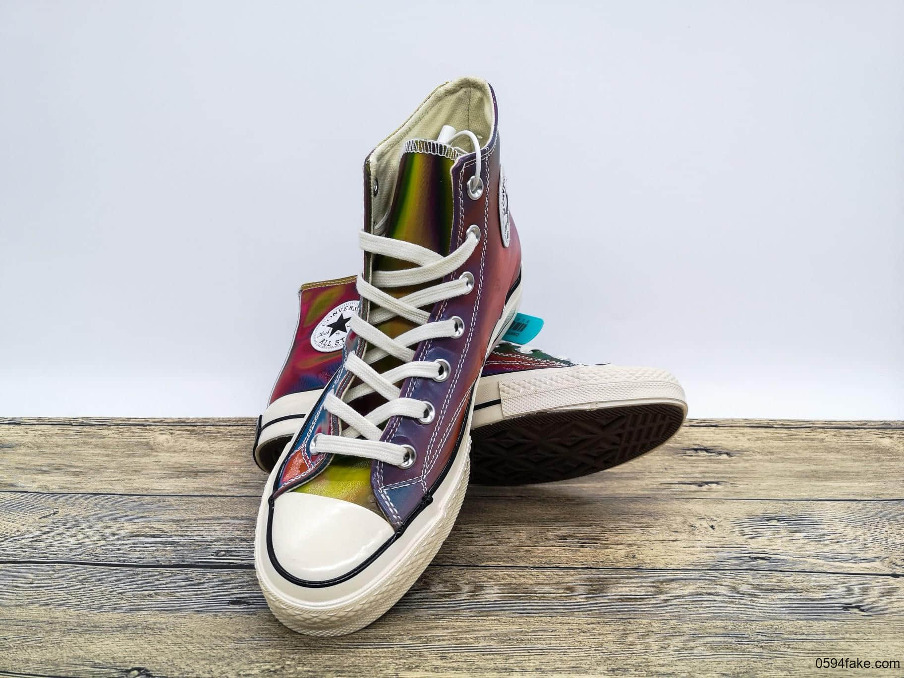 匡威Converse Chuck Taylor All Star 1970S公司级真标硫化版本复刻系列高帮休闲硫化板鞋炫彩渐变彩虹 货号:666667C