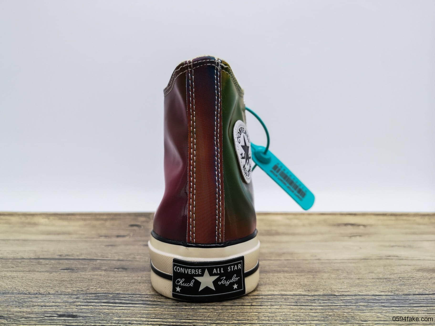匡威Converse Chuck Taylor All Star 1970S公司级真标硫化版本复刻系列高帮休闲硫化板鞋炫彩渐变彩虹 货号:666667C