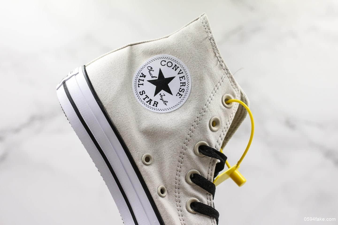 匡威Converse Chuck Taylor Ctas Hi We Are Not Alone Hi真标高品质明星系列经典高帮帆布休闲运动硫化鞋大学白黑标语 货号:165467C