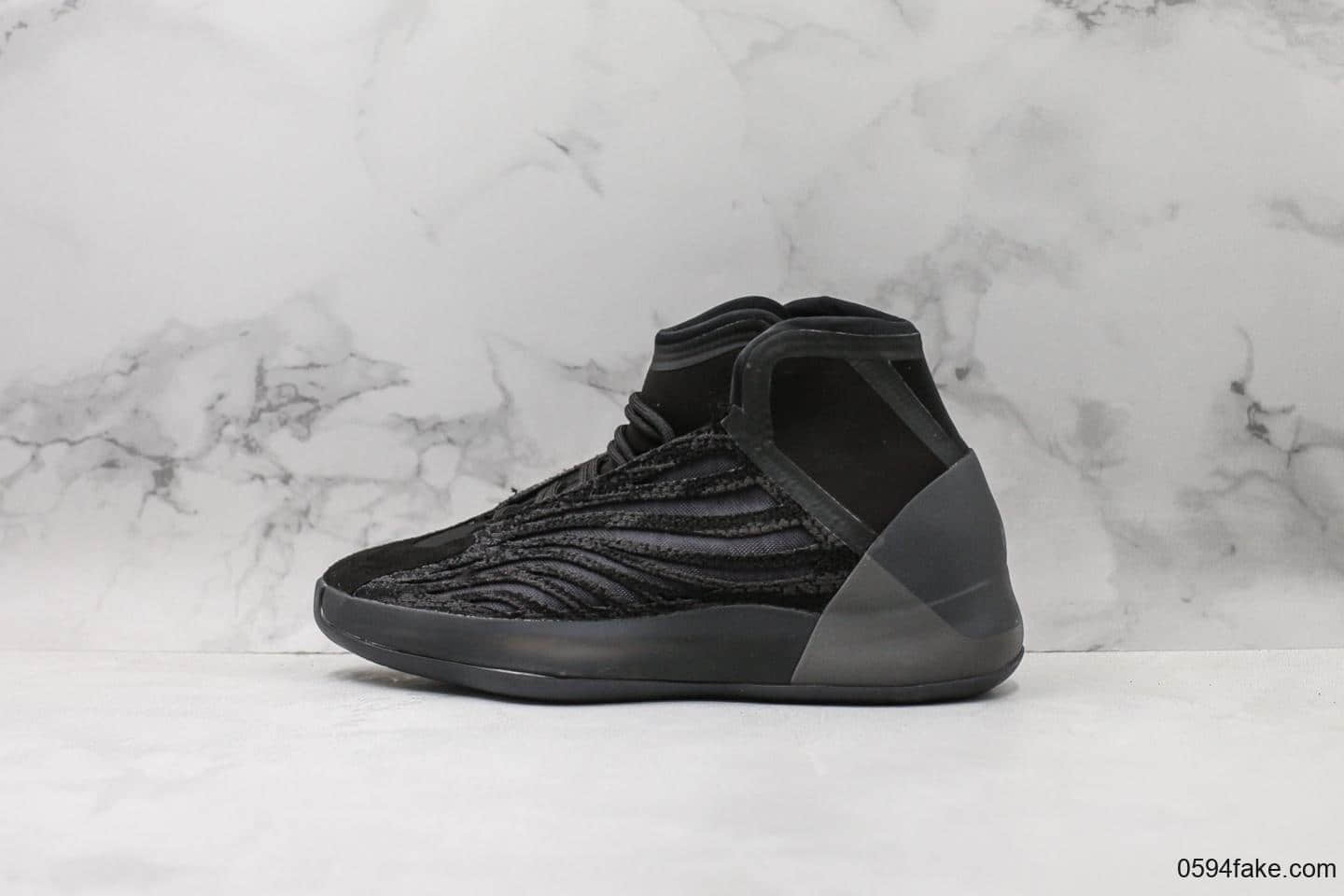 阿迪达斯Adidas Yeezy Basketball Quantum BOOST椰子高端篮球鞋纯原版本黑白斑马实战篮球鞋原厂ZP材质 货号:EG1535