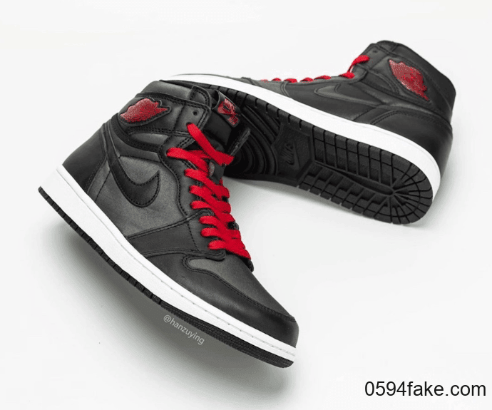 Air Jordan 1“ Black Satin”最新实物图释出!将于明年1月18日发售! 货号:555088-060