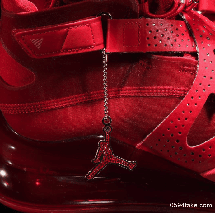 Jordan Air Latitude 720新配色登场！这热情似火的颜色谁能抵挡？ 货号：CI1233-607