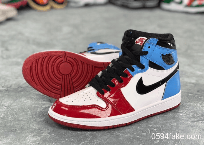 Air Jordan 1 High OG“Fearless”最新实物释出!为它打call! 货号:CK5666-100